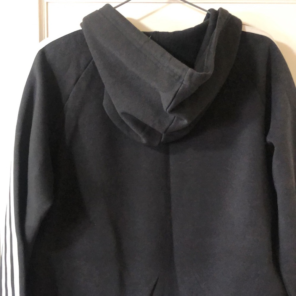 Adidas sweater - Picture 4 of 4